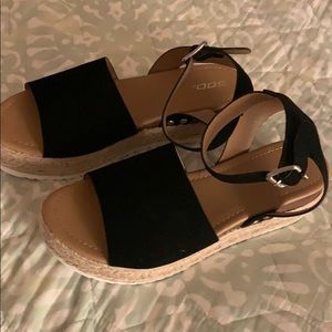 Brand NEW Soda platform sandals. Super cute!